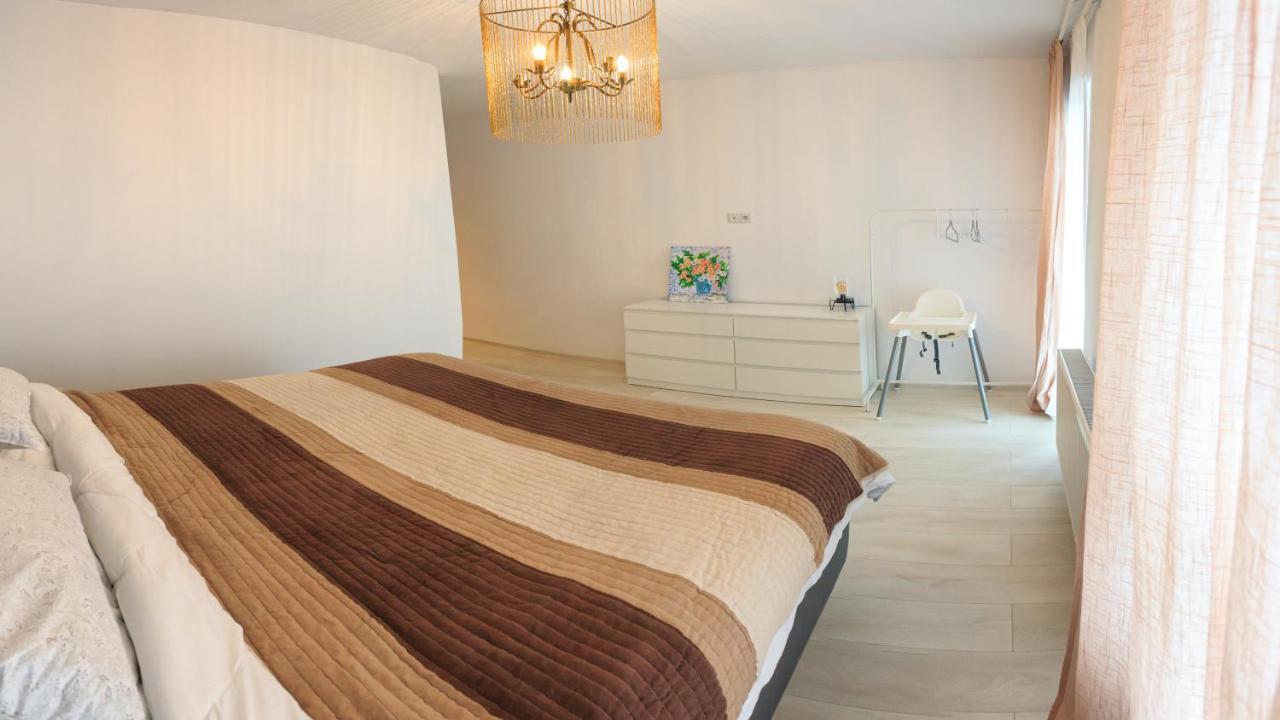 Ferienwohnung Mmc Apartament Brașov Exterior foto
